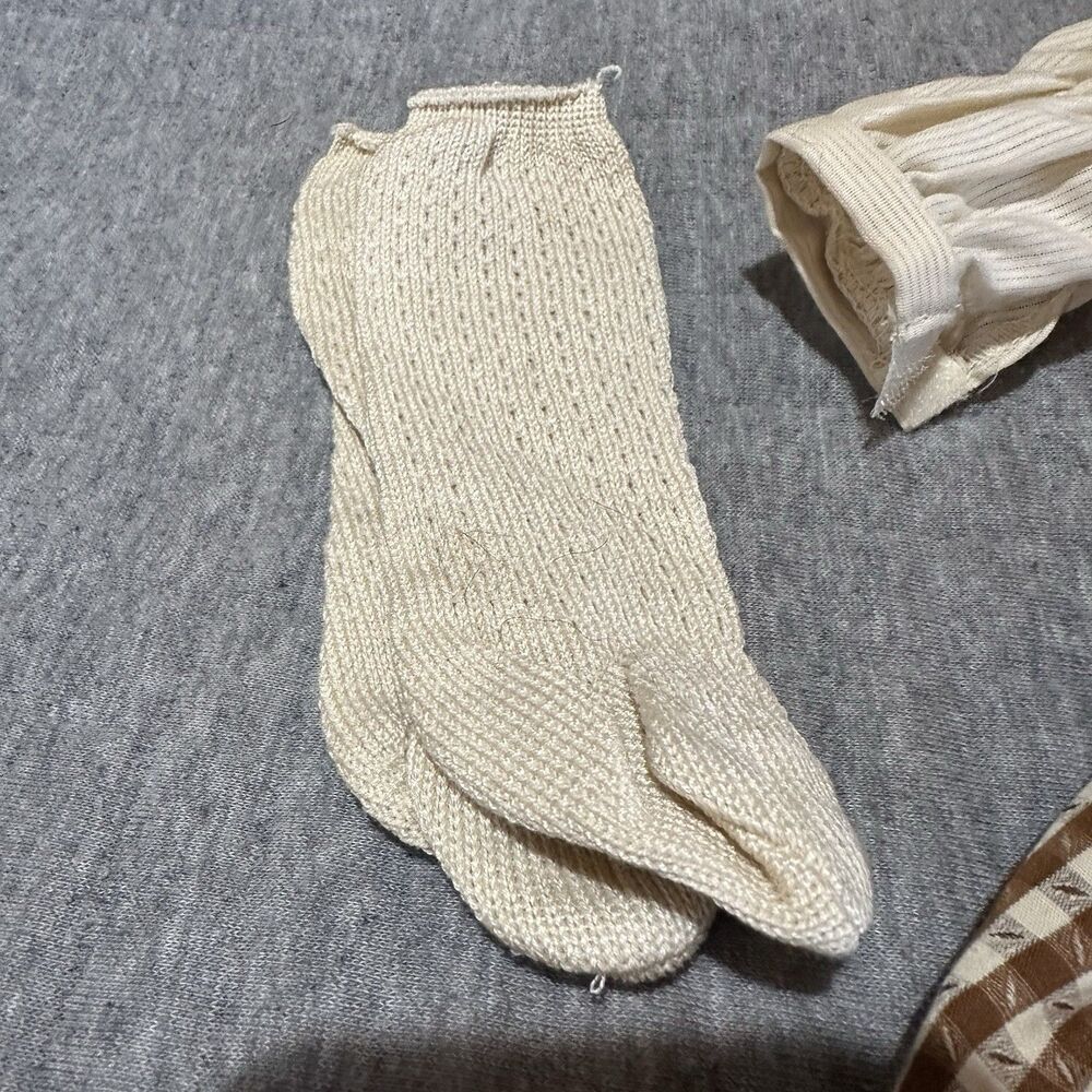 Pleasant Company American Girl Addy Birthday Pinafore Snood Socks Hanger 1994 - Picture 3 of 8